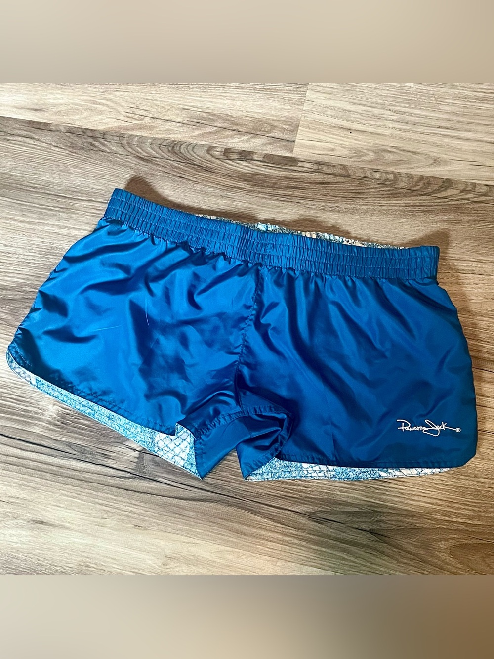 Panama Jack Women’s reversible shorts pineapple blue size small